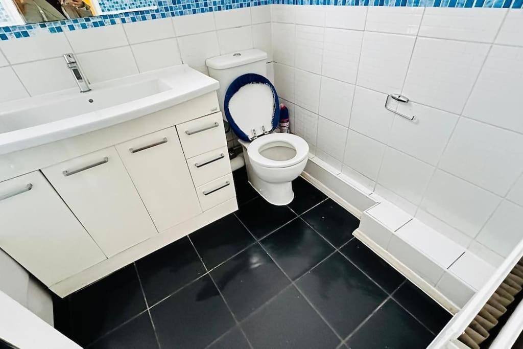 3 Bed House East London Home Luaran gambar