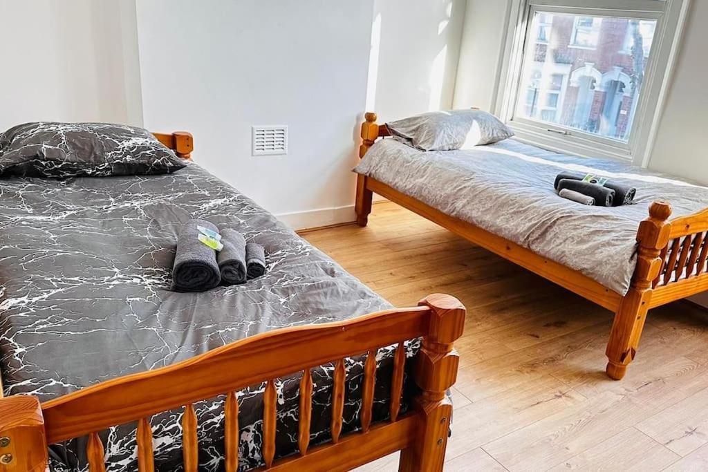 3 Bed House East London Home Luaran gambar